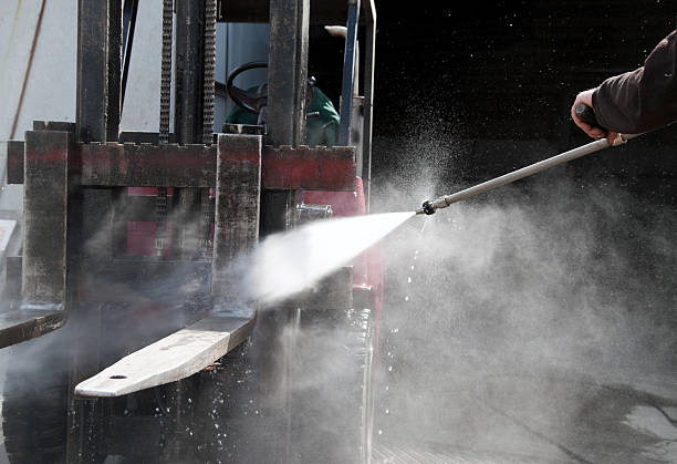 Best Driveway Pressure Washing  in Crossett, AR